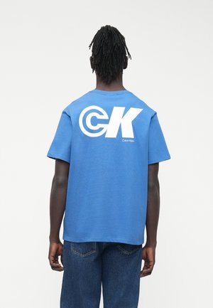 SPORT LOGO GRAPHIC TEE - Apdrukāts T-krekls - royal lagoon