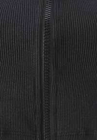 Noisy May NMEDDA WASH ZIP CROP - Top - black