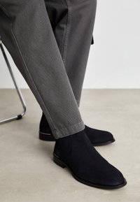 Non sélectionné, dark blue