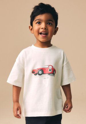 Next, REGULAR FIT - SHORT SLEEVE GRAPHIC T-SHIRT  . - Camiseta estampada - white watercolour car
