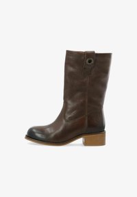 Seleccionado, dark brown