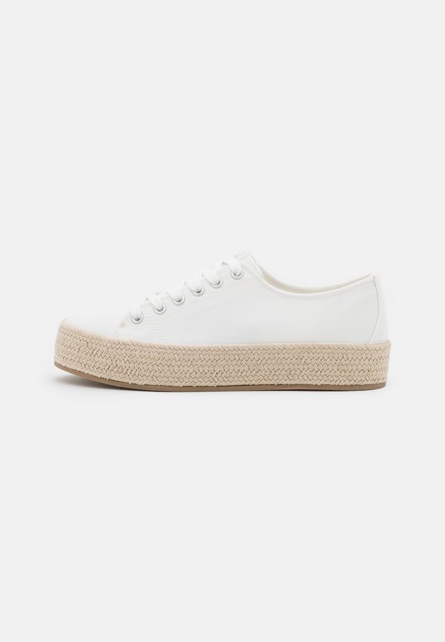 Chaussures à lacets - offwhite