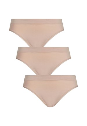 Tre mutandine bikini beige da donna impilate verticalmente su uno sfondo bianco.