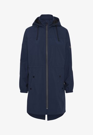 Sötétkék parka dzseki kapucnival, elöl cipzárral, rugalmas mandzsettákkal és két oldalsó zsebbel, amelyek patenttal záródnak. Simább textúrájú, térdzokni hosszúságú.