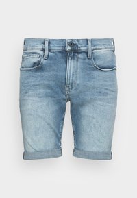 Ljusblå denimshorts med rak passform, vikta fållar och femfickdesign med knappstängning i midjan.