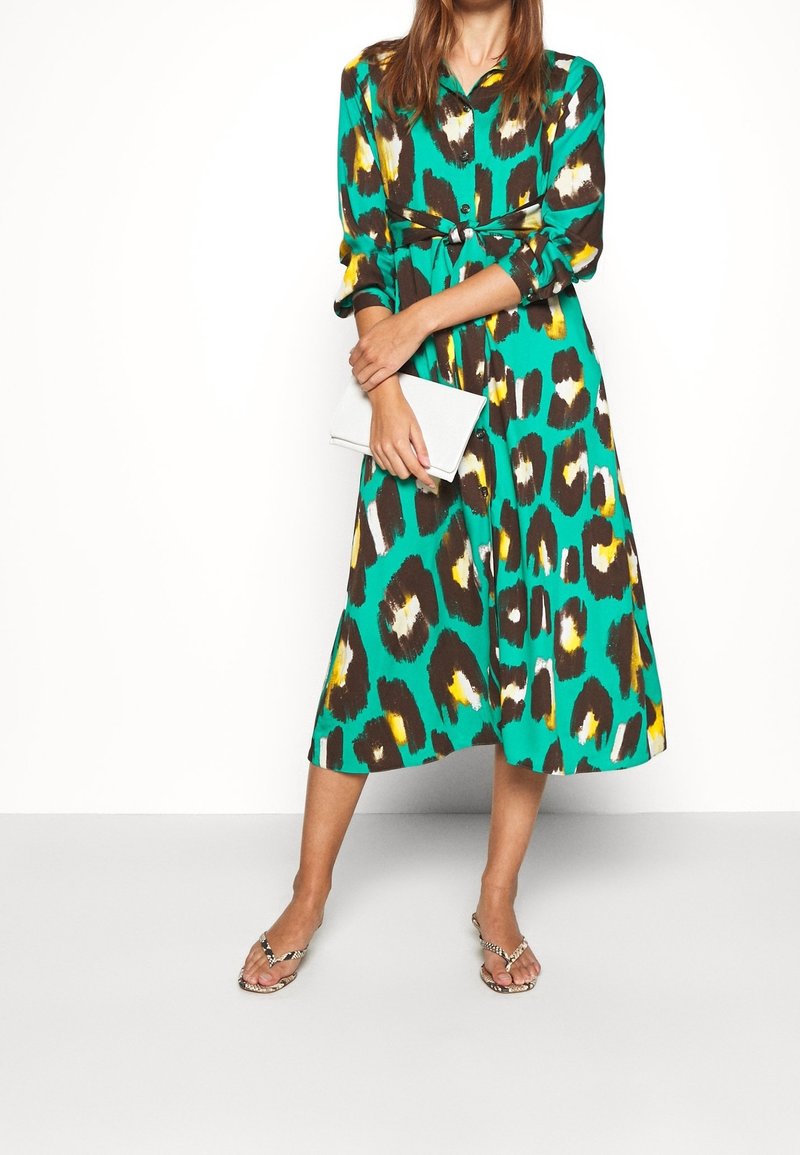 green emerald velvet dress Vestido Verde Animal Print Zara  Market People