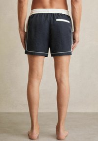 Reiss Fürdőnadrág - navy white