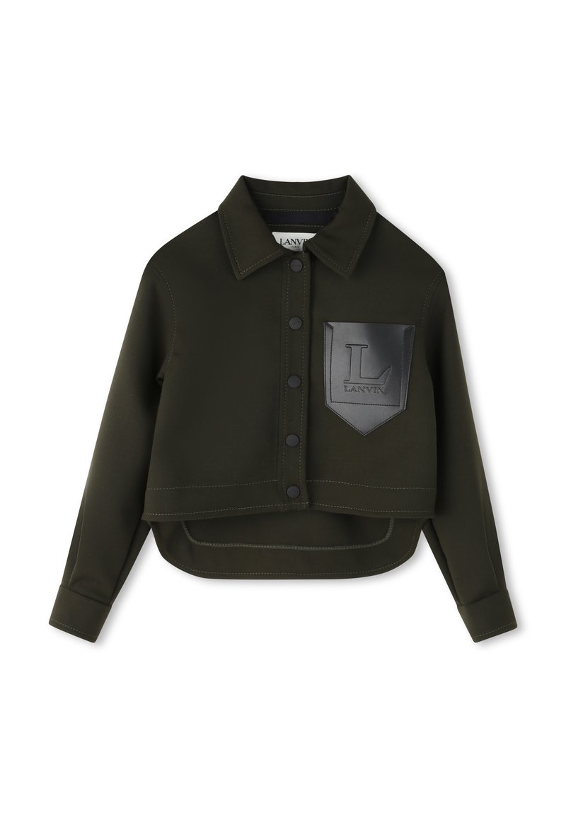 Donkergroene cropped jas met lange mouwen, knopen aan de voorkant, puntige kraag en een zwarte zakpatch met het reliëf van het "L Lanvin" logo.