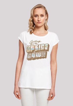STRANGER THINGS GREETINGS FROM UPSIDE DOWN NETFLIX TV SERIES - T-Shirt print - weiß