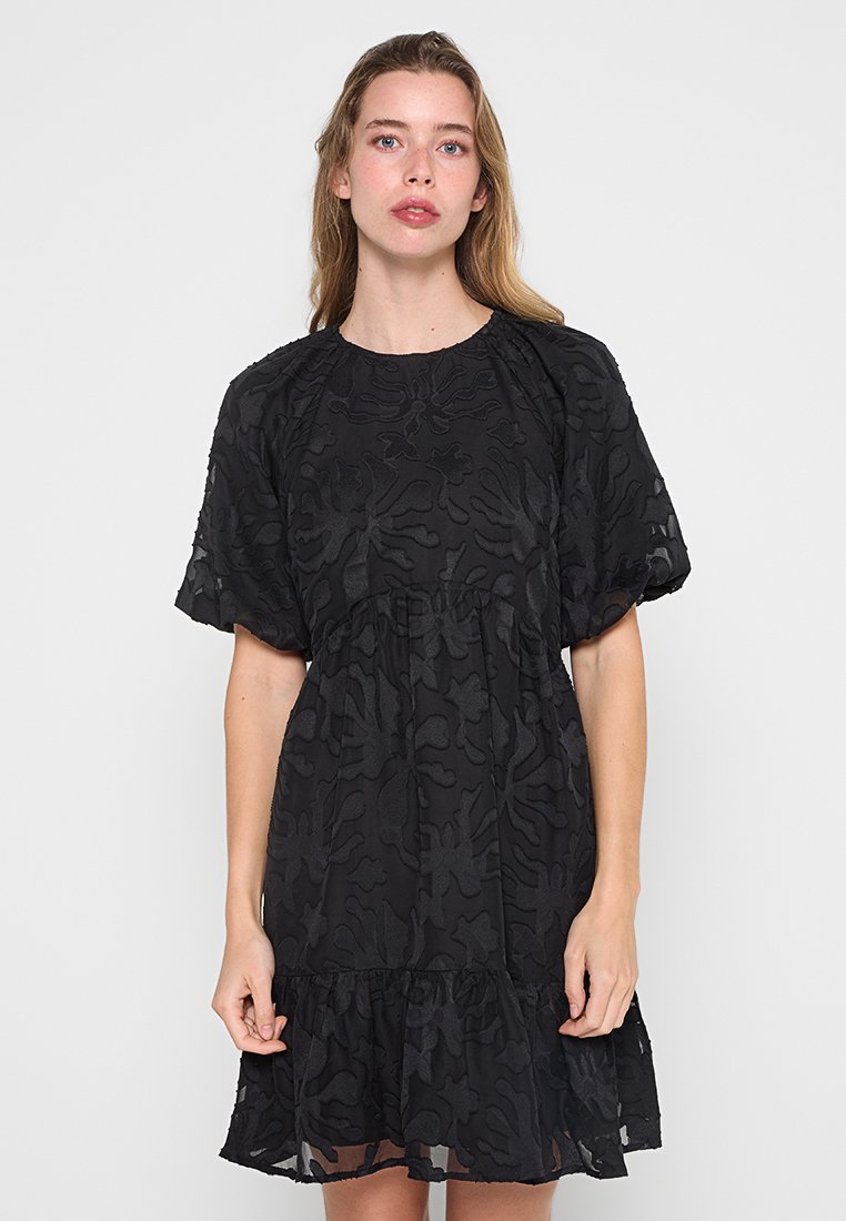 YAS Jurk zwart YAS Jurk zwart