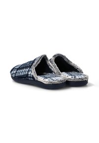 Zapatillas de cuadros marinos con forro de pelaje sintético suave y suela acolchada. Cuentan con un diseño fácil de poner y un material exterior duradero.