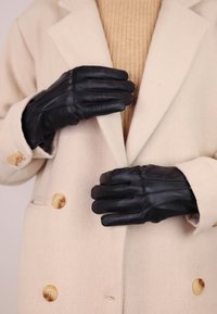 Gusti Leder FIALA UNISEX czarny