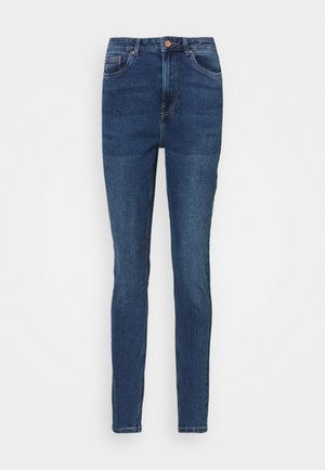 Mørkeblå højtaljede slim fit denimjeans med knapper foran og lommer på hvid baggrund.
