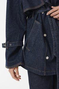 Gestuz SUMMER TRENCHCOAT - Farkkutakki - unwashed denim