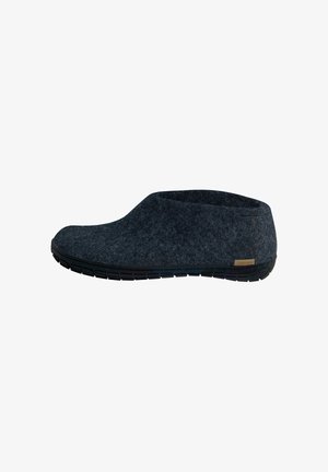 Pantofole a taglio basso in feltro grigio scuro con suola in gomma nera, modello slip-on, con piccolo logo marrone chiaro sul lato.