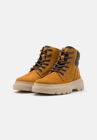 Geox DARTAH - Botines con cordones - dark yellow/brown