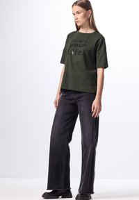 Street One Studio Camiseta estampada - grün