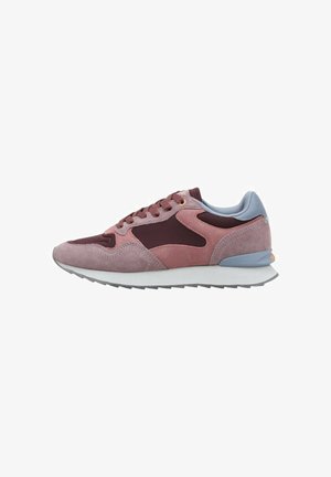 Low-top sneaker in shades of pink and burgundy with suede and fabric panels, light blue padded collar, white midsole, and gray outsole.