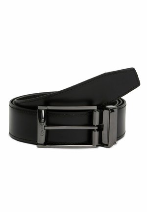 Cintura in pelle nera con fibbia in metallo argentato dal design minimalista e dettaglio a doppio uncino, texture liscia con cuciture ordinate.