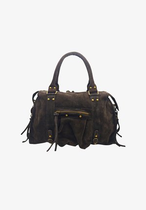 Sac en suede marron avec poignées doubles, poche zippée à l'avant, clous dorés et détails de sangle à boucle.