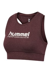 Burgunderfarbener Sport-BH mit rundem Ausschnitt, Racerback-Design und prominentem weißen "hummel PERFORMANCE" Logo auf der Vorderseite.