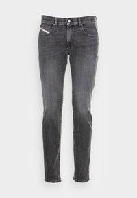 Jeans de mezclilla gris con diseño de pierna recta, cinco bolsillos y costura contrastante. Cuenta con un cierre frontal de botón y cremallera.