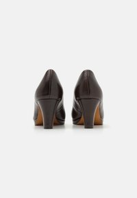 Marco Tozzi Escarpins - chestnut