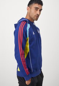 adidas Performance ARSENAL FC URBAN PURIST HOODIE - Klupska odjeća - victory blue/bright yellow/bright cyan