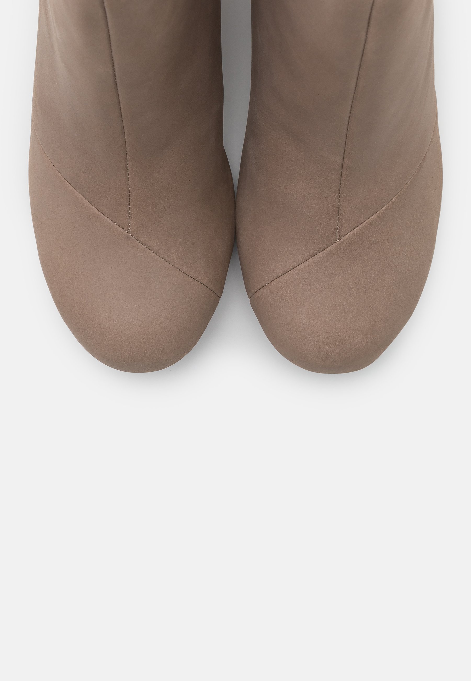 toms kelsey boot
