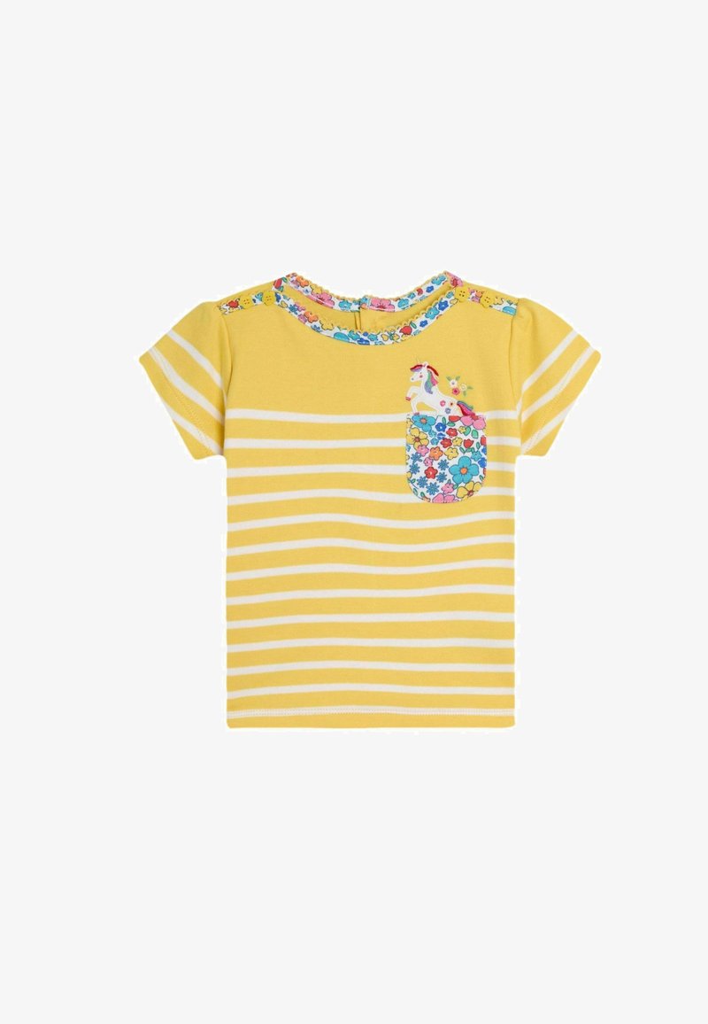 Gelb gestreiftes T-Shirt mit kurzen Ärmeln, das ein florales Taschenmuster und eine Einhornapplikation aufweist. Strukturierter Ausschnitt mit floralen Akzenten.