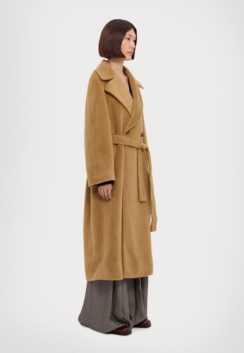 Alberta Ferretti LONG JACKET - Casaco clássico - brown