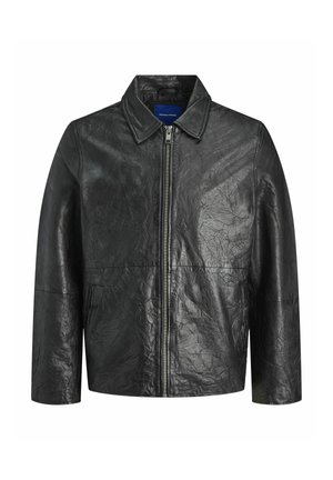 Veste en cuir noire avec fermeture éclair à l'avant, manches longues et col pointu, présentée sur un fond blanc.