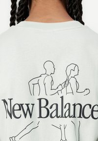 Thumbnail Image 7
