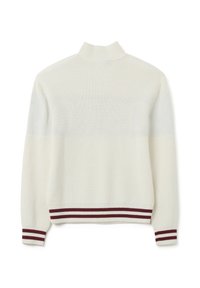 Maglione bianco lavorato a maglia con collo alto, texture a coste e orlo e polsini a strisce bordeaux. Presenta una vestibilità rilassata e una silhouette moderna.