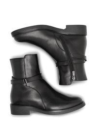 Mustad nahast pahkluu saapad madala kontsaga, külje lukuga, rihma aksessuaari ja siledat tekstuuri. Ümar nina ja minimalistlik disain.