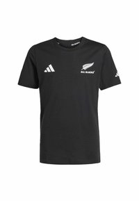 Czarny bawełniany T-shirt z okrągłym dekoltem, krótkimi rękawami oraz białymi nadrukowanymi logo All Blacks i Adidas na piersi i rękawach.