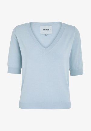 Jasnoniebieski krótki sweter z dekoltem w serek oraz ściągaczami przy rękawach, u dołu i przy szyi, rozmiar mały, metka "minus" wewnątrz kołnierza.