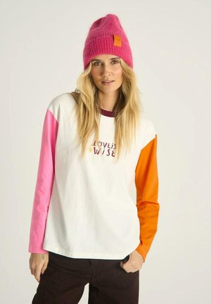 - Bluzka z długim rękawem