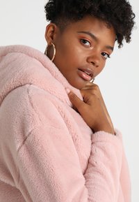 Urban Classics LADIES SHORT HOODY - Felpa con cappuccio - rose
