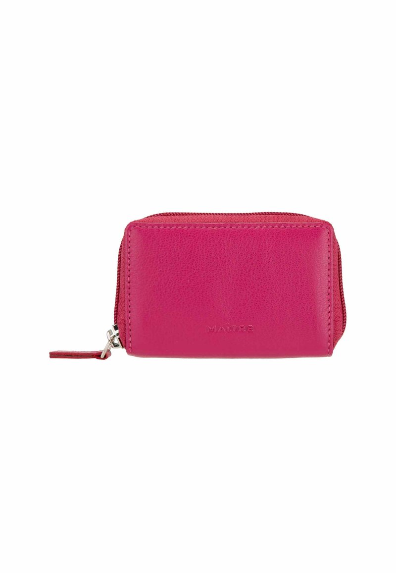 Monedero de piel rosa con cierre de cremallera, forma rectangular, superficie texturizada y una pequeña lengüeta de piel. Presenta un logotipo en relieve.