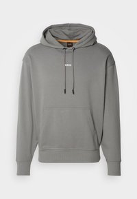 Felpa grigia con cappuccio, dotata di tasca frontale, coulisse regolabile e logo stampato "BOSS" sul petto in bianco. Tessuto morbido.