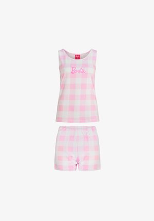 Roze geruit tanktop met het woord "Barbie" in cursieve letters gedrukt, gecombineerd met bijpassende shorts met een elastische tailleband.