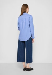 Thumbnail Image 5