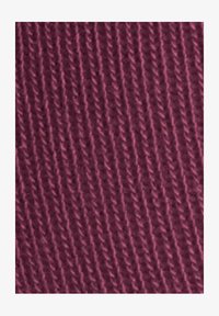 Unausgewählt, red plum