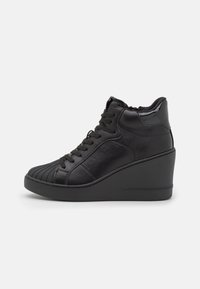 Vybráno, black