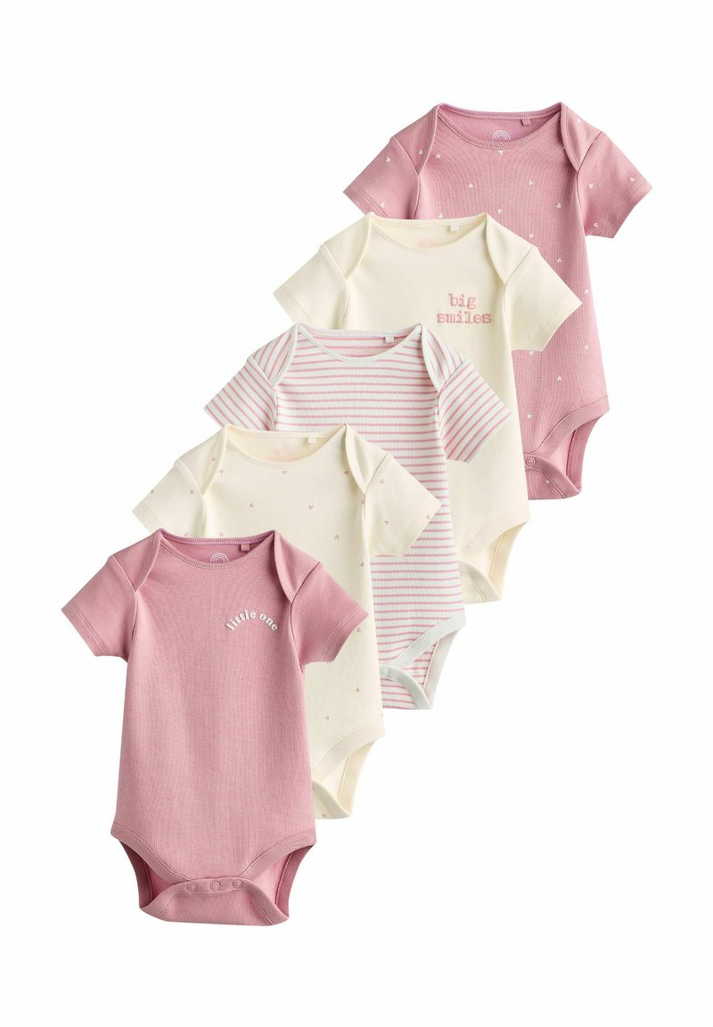 Set di cinque body a maniche corte, caratterizzati da colori rosa e crema, materiale di cotone morbido, pois, righe e testo ricamato.