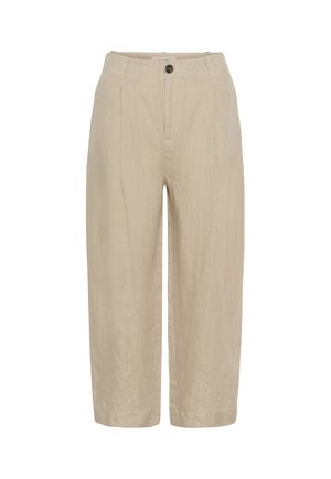 Pantalon large beige raccourci avec de fines rayures verticales, une fermeture à bouton et des passants pour ceinture.