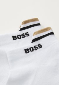 BOSS ICONIC LOOP biały