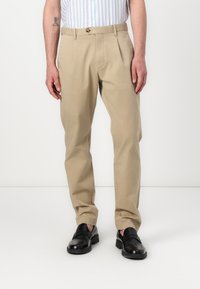 Tommy Hilfiger HARLEM - Chinos - camel