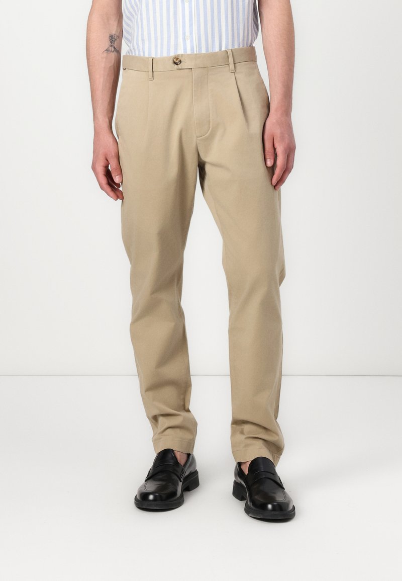 Tommy Hilfiger HARLEM - Chinos - camel